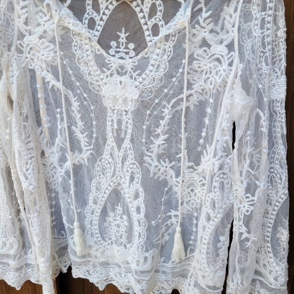 American Rag - lace crochet blouse - small - white - Bohemian - Picture 2 of 7